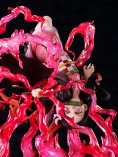 Фигурка Nezuko Kamado Exploding blood источник Kimetsu no Yaiba