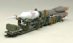 Модель MODEROID 1/150 Plastic Model Soyuz Rocket & Transport Train (2nd re-run) изображение 2