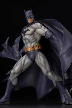 Фигурка DC COMICS BATMAN HUSH изображение 4