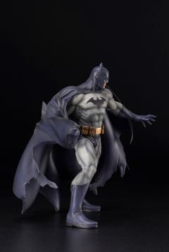 Фигурка DC COMICS BATMAN HUSH источник Batman