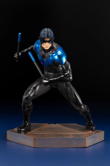 DC COMICS NIGHTWING фигурка