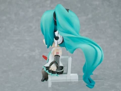 Фигурка Nendoroid Swacchao! Hatsune Miku NT: Akai Hane - Akai Hane Central Community Chest of Japan Campaign Ver. изображение 1